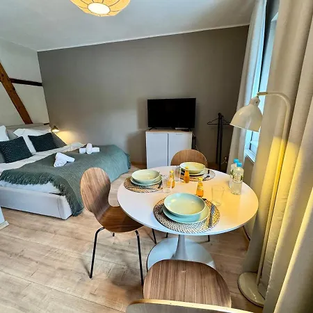 1912 I 10 Min Ins Zentrum I 100mbits Wlan I 1-3 Personen I Vollausgestattete Kueche *